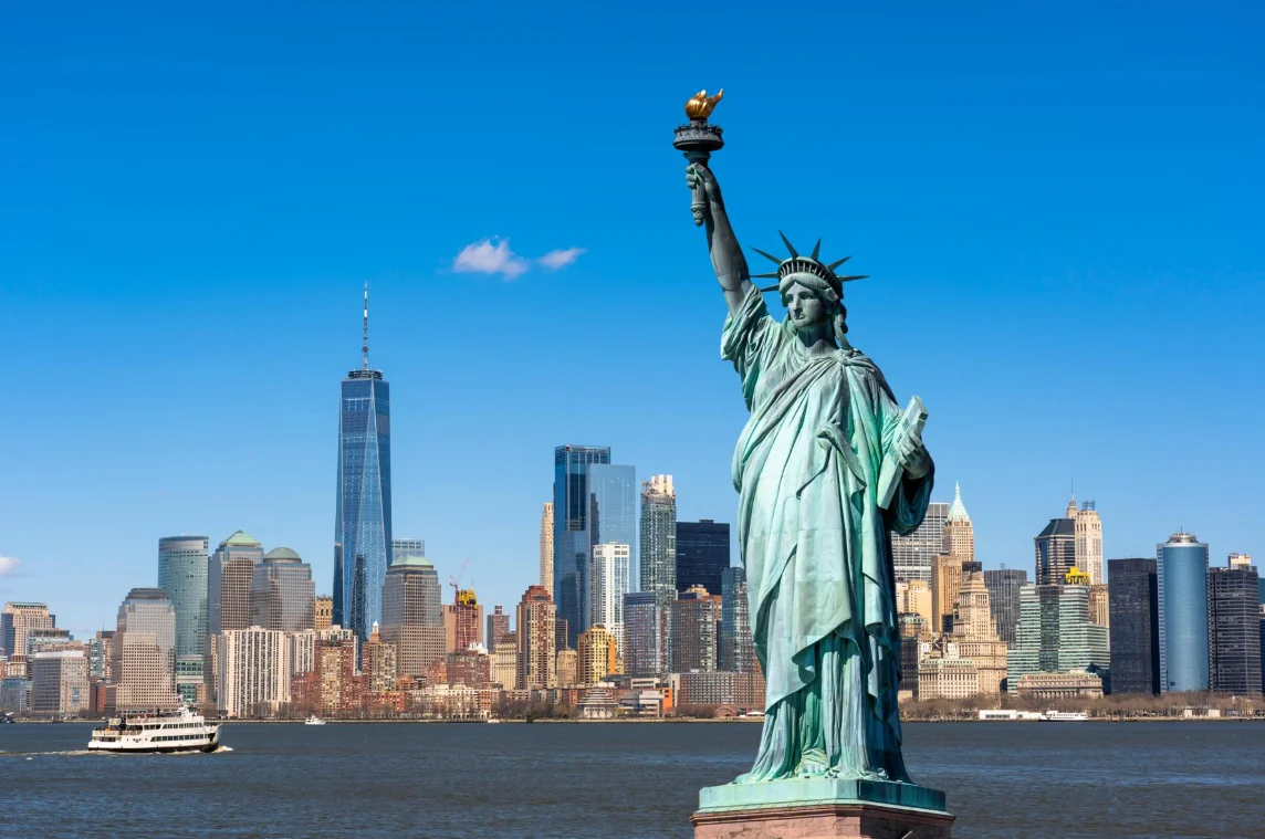 Flugreise New York im Lichterglanz