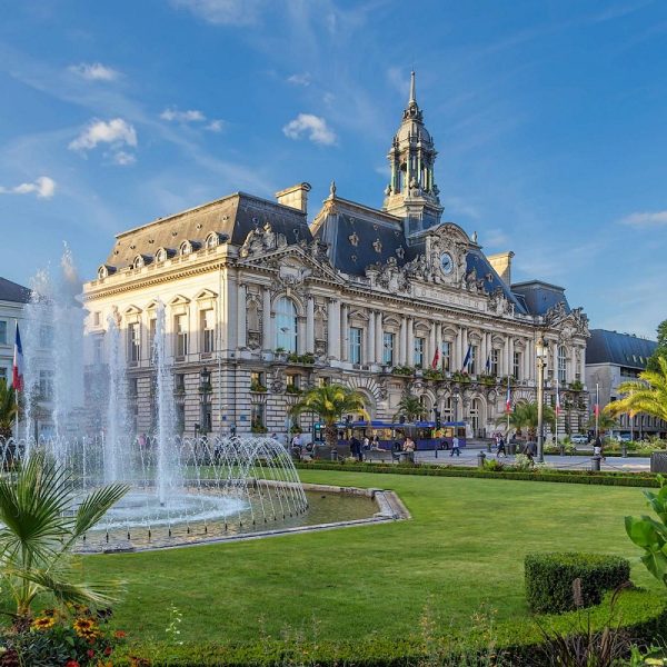 Busreise mit Lorenzo entlang der Loire: Tours