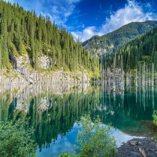 Kasachstan Entdeckungsreise ins Land der modernen Nomaden: Kaindy See