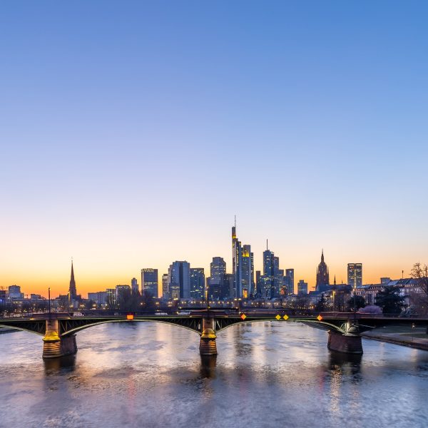 Schiffsreise Entspannung und Auszeit auf dem Rhein - Frankfurt