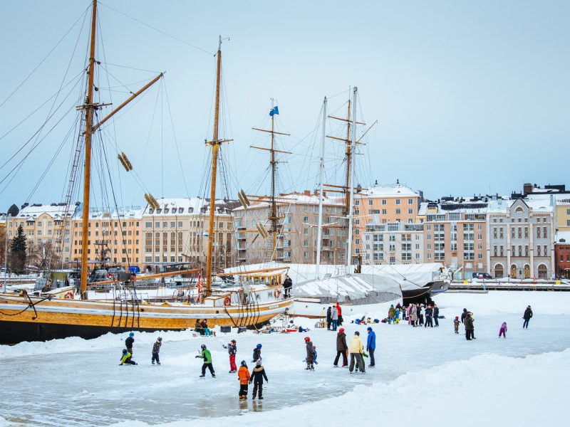 Busreise Finnische Winterträume - Helsinkis Hafen