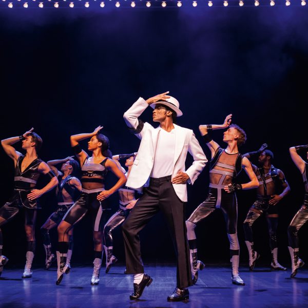 Busreise MJ - Das Michael Jackson Musical in Hamburg - Smooth Criminal © Matthew Murphy Stage Entertainment