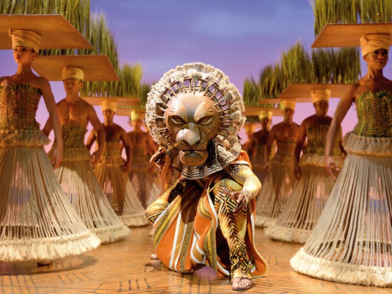 Busreise Musical in Hamburg - Disneys Der König der Löwen - Grasslands © Deen van Meer