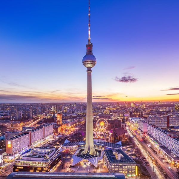 Busreise Berlin im Lichterglanz mit Wintergarten Variete