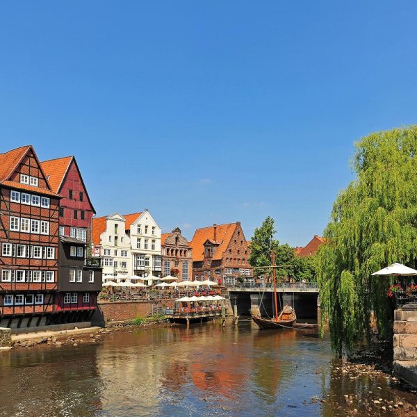 Flusskreuzfahrt von der Förde an die Spree: Lüneburg