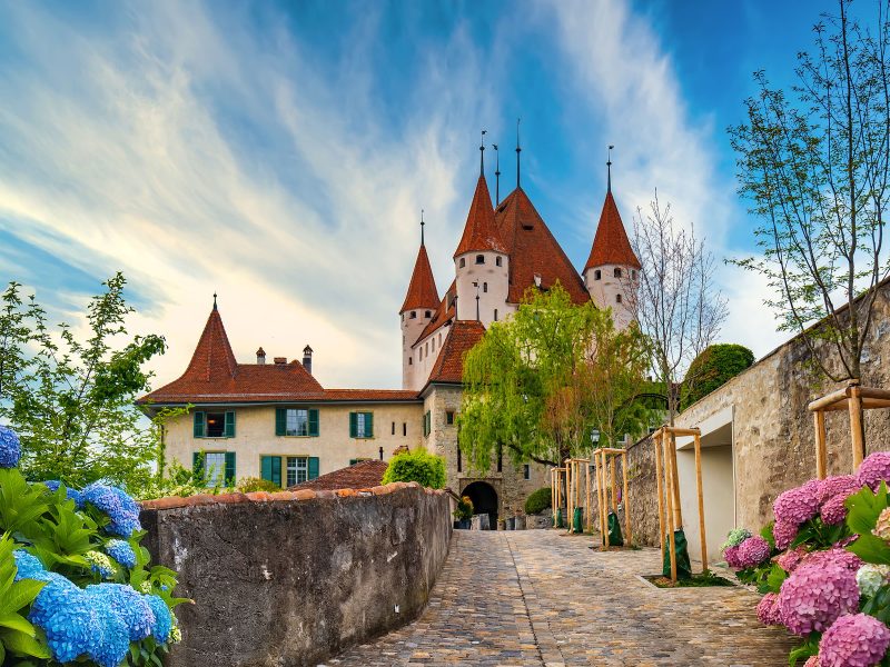 Busreise Gartenperlen mit Aussicht - Schweizer Kulturgut Schloss Thun