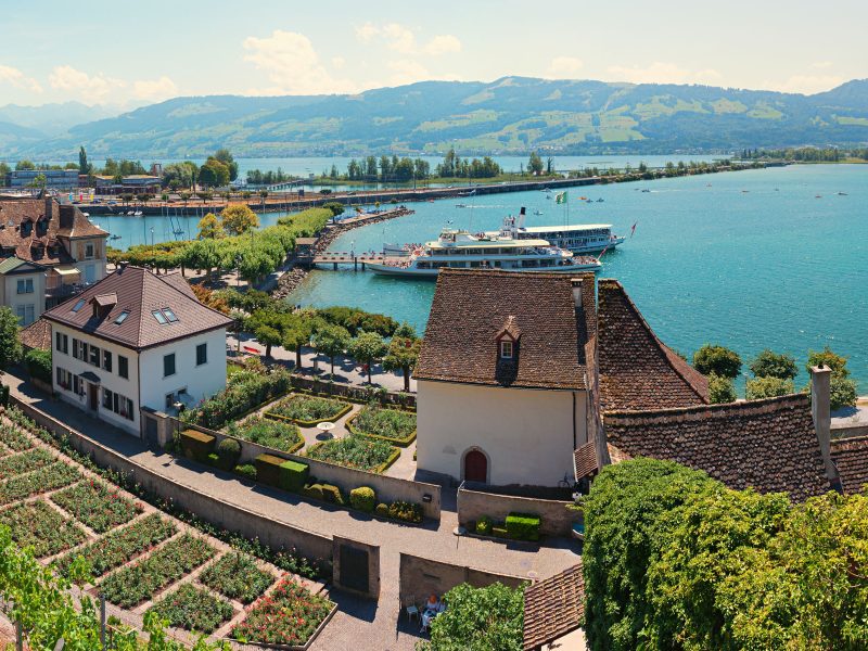 Busreise Gartenperlen mit Aussicht - Panoramablick auf Schloss Rapperswil