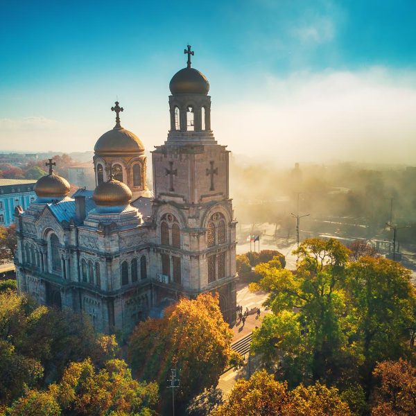 Flugreise Bulgarien - hier ist nicht nur Urlaub drin: Die Kathedrale Entschlafung der Gottesmutter in Warna