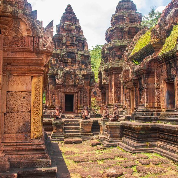 Flugreise Kambodscha - Magie von Angkor und das Meer der Ruhe: Bantey Srei Tempel