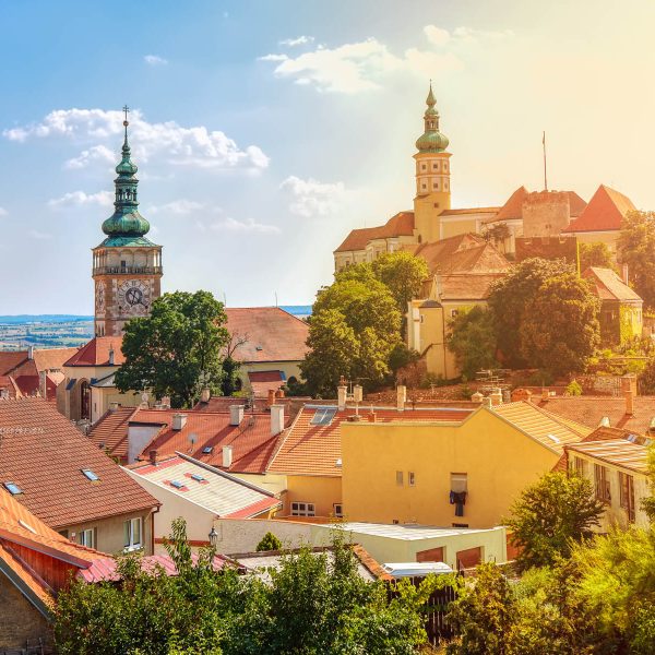 Busreise Mährens Schätze – Kultur, Natur und Genuss entdecken: Mikulov