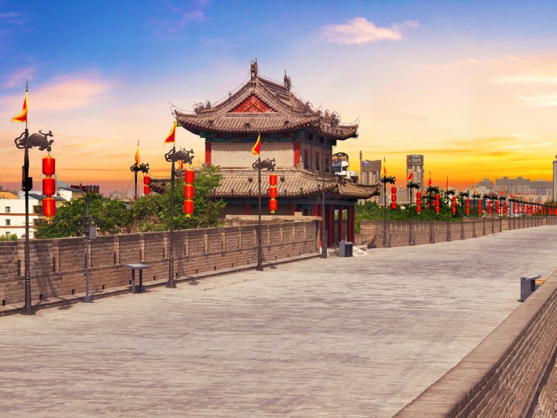 Flugreise China - Das Land des Drachen: Die große Mauer von Xi'an @ eyetronic - Fotolia.com