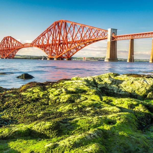 Busreise Schottenträume und Military Tattoo: Edinburgh Forth Bridge © shaiith - Fotolia