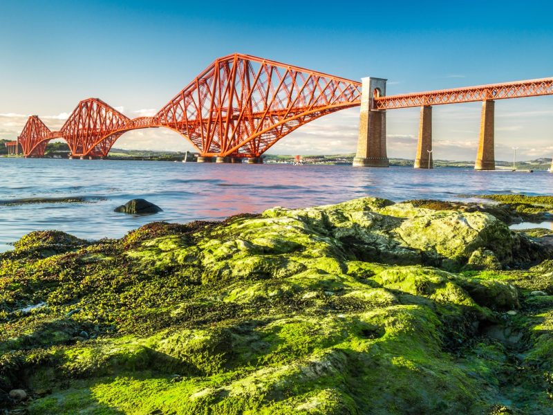 Busreise Schottenträume und Military Tattoo: Edinburgh Forth Bridge © shaiith - Fotolia