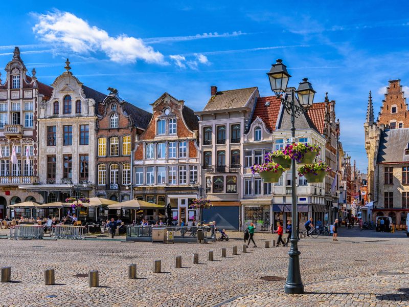 Busreise Belgischer Cocktail - Marktplatz von Mechelen