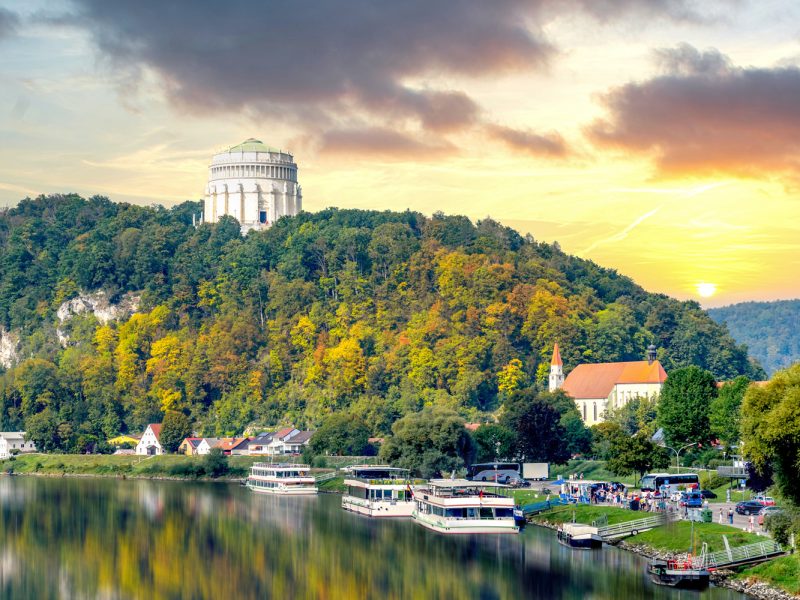 Busreise Donau in Flammen - Kehlheim