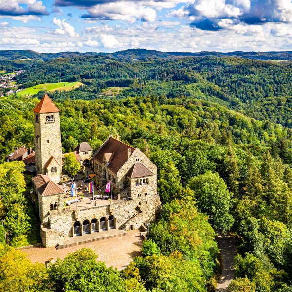 Busreise Odenwald-Glück - Wachenburg in Weinheim