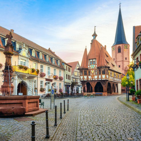 Busreise Odenwald-Glück - Rathaus in der Altstadt vom Michelstadt