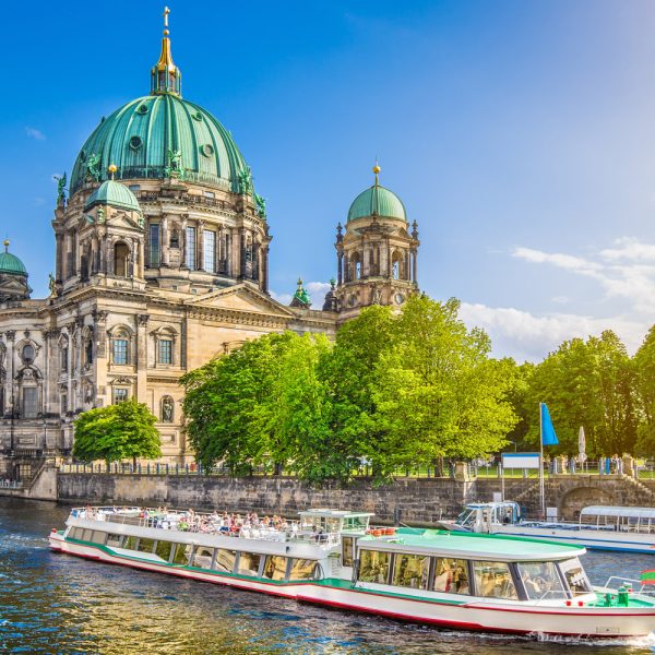 Busreise Musicalzauber in Berlin "WIR SIND AM LEBEN"