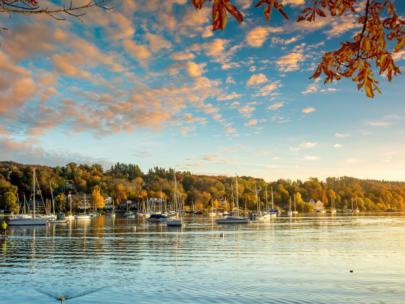 Busreise Oktoberfest München - Wiesn-Gaudi & Ammersee-Idylle: Bootsfahrt auf dem Ammersee
