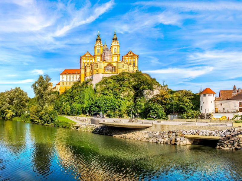 Flusskreuzfahrt Adventszeit auf der Donau: Kloster Melk