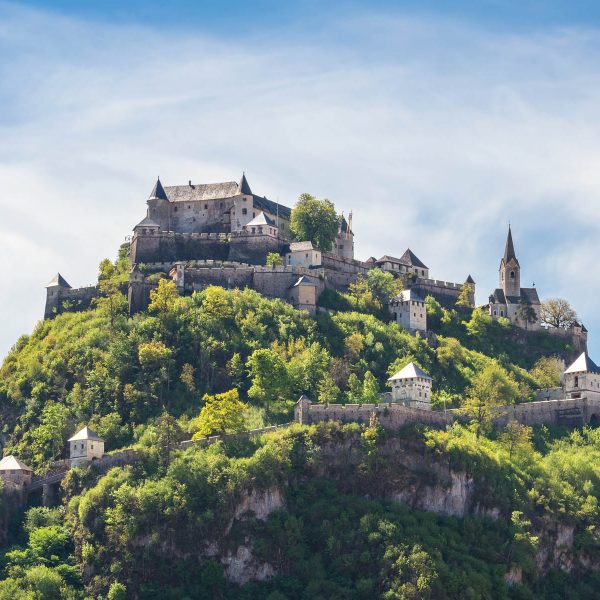 Busreise Seen-Sucht am Wörthersee: Ihre Auszeit in Kärnten - Burg Hochosterwitz in Launsdorf