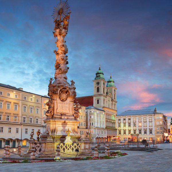Busreise Österreich auf Schienen: Eine Reise voller Nostalgie - Ein Ausflug nach Linz
