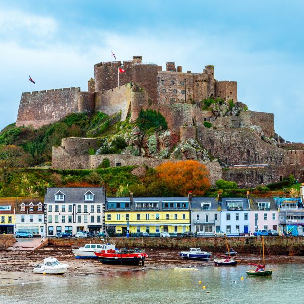 Flugreise Einmal um die Insel - Wandern auf der Kanalinsel Jersey: Mont Orgueil Castle