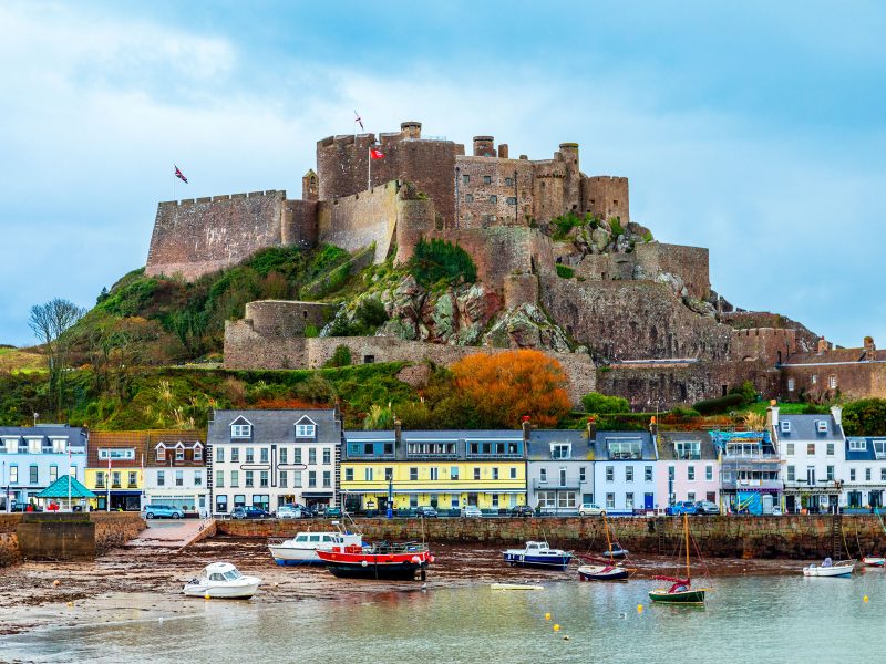Flugreise Einmal um die Insel - Wandern auf der Kanalinsel Jersey: Mont Orgueil Castle