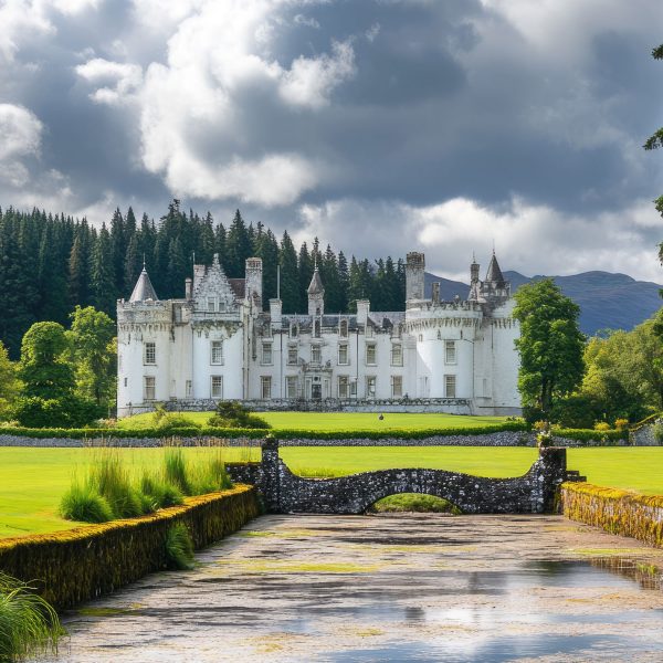 Busreise Premiumgartenreise Schottlands blühender Stolz: Blair Castle, Scotland National Park