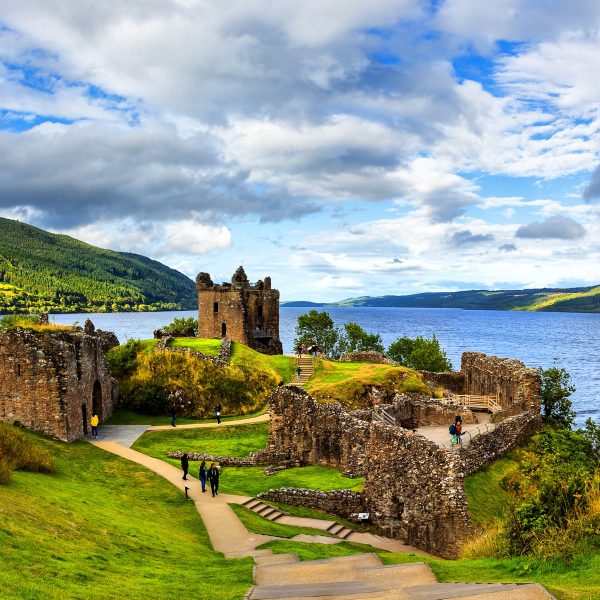 Busreise Premiumgartenreise Schottlands blühender Stolz: Loch Ness