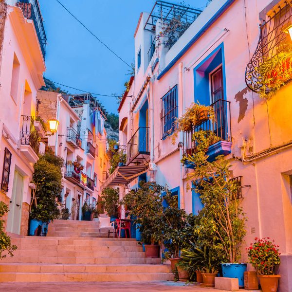 Flugreise Mediterranes Erleben an Spaniens Sonnenküste: Alicante