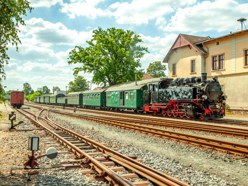Tagesfahrt „Rotkäppchen“ – Märcheninszenierung der Landesbühnen Sachsen - Radebeul