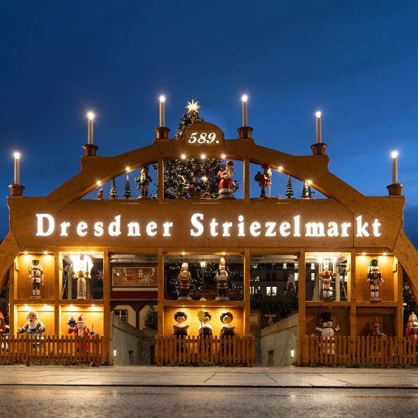 Tagesfahrt Striezelmarkt Dresden mit Stollenfest