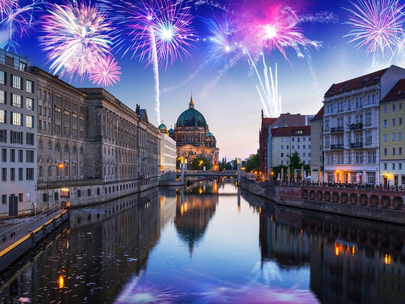 Flusskreuzfahrt Glanzvoller Jahreswechsel - Feuerwerk über Berlin