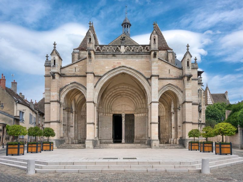 Busreise Gartenreise Queerbet ins Burgund - Basilika Notre Dame de Beaune