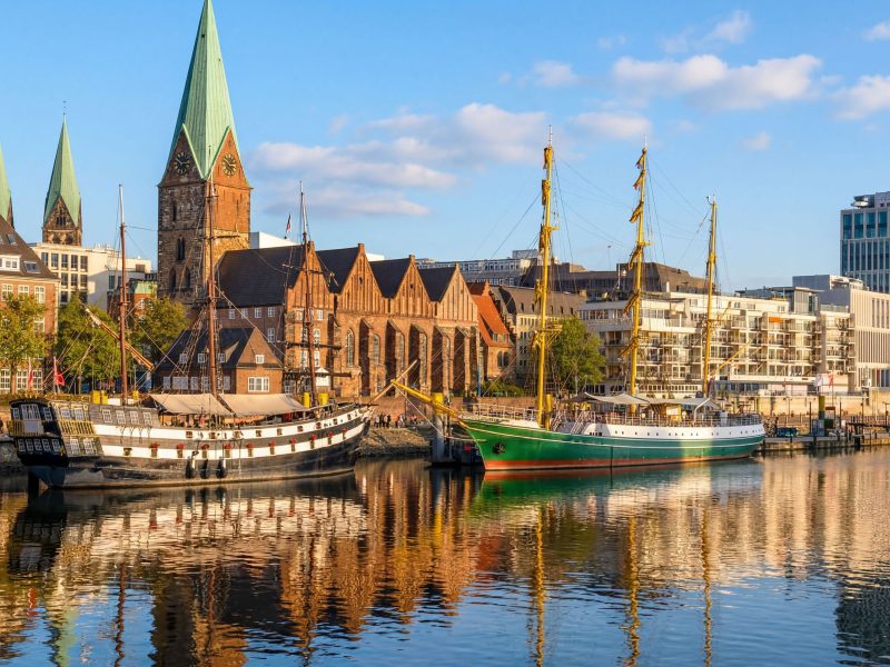 Busreise Bremen, Bremerhaven & Helgoland - Bremer Hafen