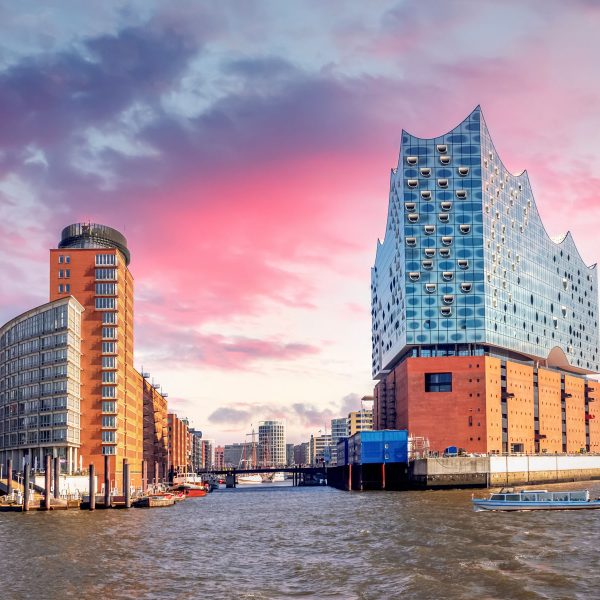 Busreise Starpianist Ivo Pogorelich in der Elbphilharmonie