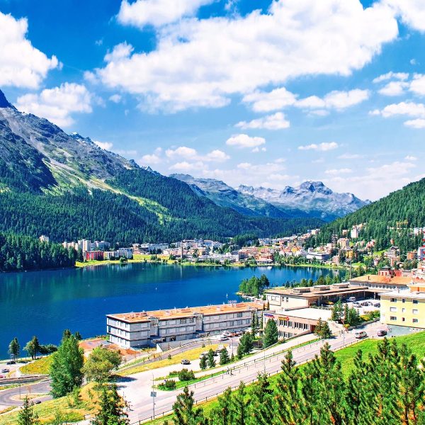 Busreise Legendäre Schweizer Bahnen - St. Moritz