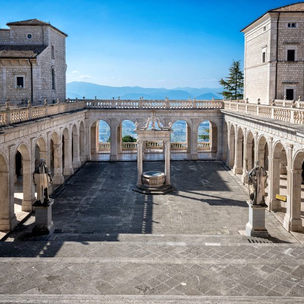 Busreise Pompeji, Neapel, Amalfi - Abtei von Montecassino