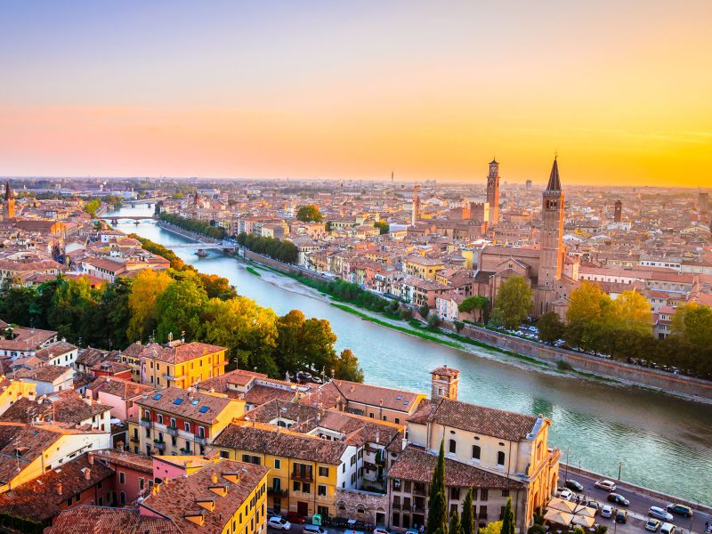Busreise Rundreise Sizilien - antik und feurig: Verona