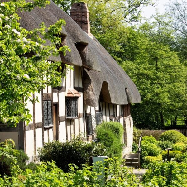 Busreise Das Bilderbuch im Herzen Englands - Hathaway Cottage in Stratford-upon-Avon