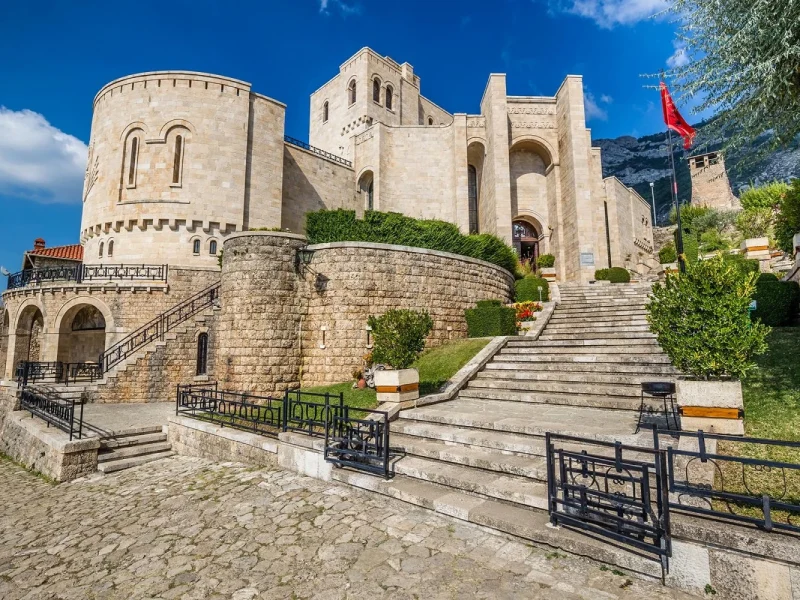 Rundreise den Balkan entdecken. Hier: Kruje in Albanien