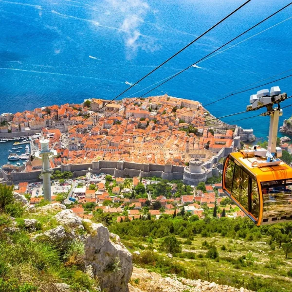 Rundreise den Balkan entdecken. Hier: Blick auf Dubrovnik