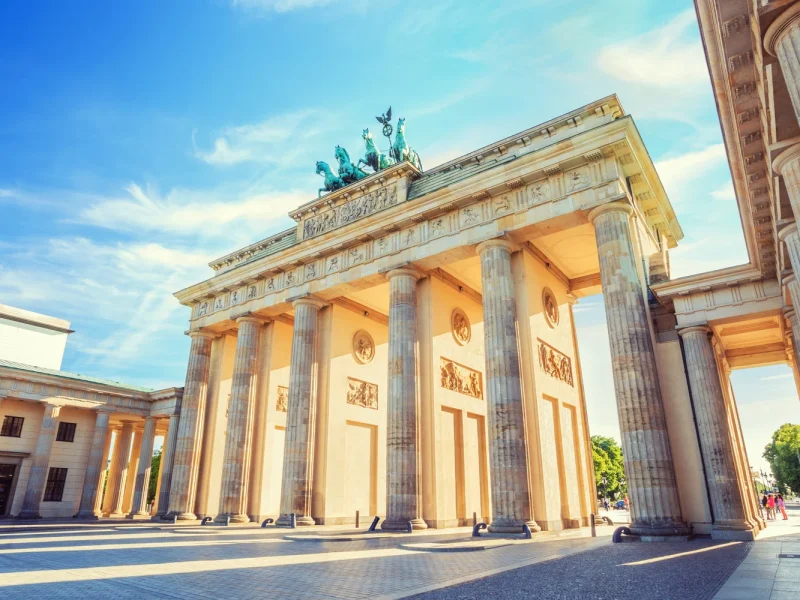 Busreise Willkommen im Hotel ADLON Berlin