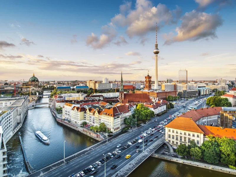 Busreise Willkommen im Hotel ADLON Berlin