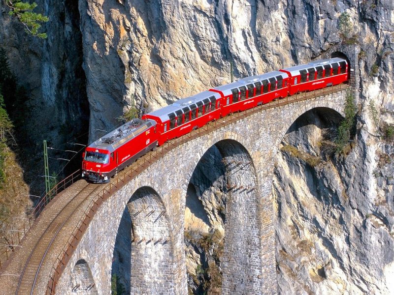 Legendäre Schweizer Bahnen: Bernina - Express © Räthische Bahn, Peter Donatsch