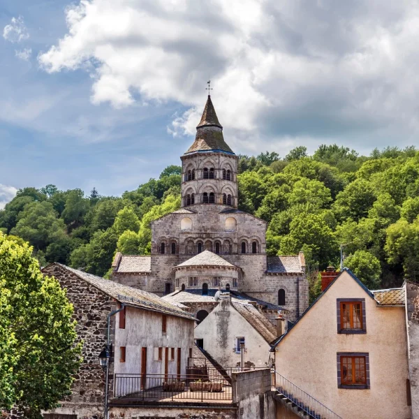 Busreise Erlebnisreise durch das Zentralmassiv: Issoire