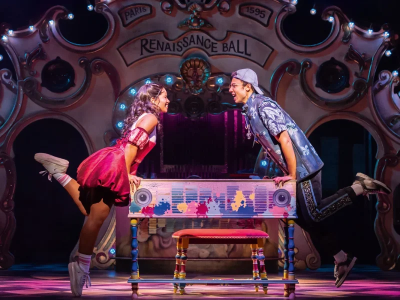 Busreise & Julia - Das neue Hit-Musical in Hamburg © Johan Persson Stage Entertainment