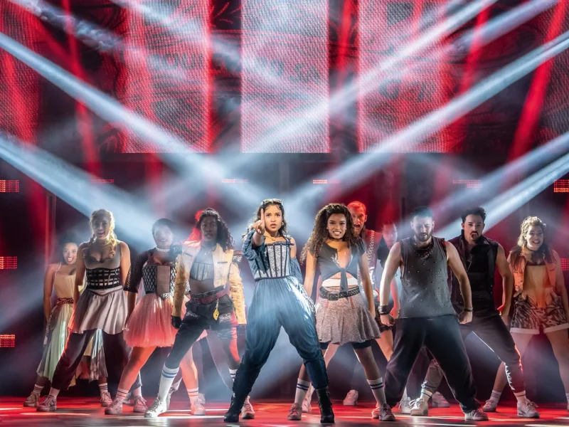 Busreise & Julia - Das neue Hit-Musical in Hamburg © Johan Persson Stage Entertainment