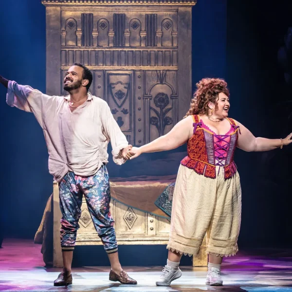 Busreise & Julia - Das neue Hit-Musical in Hamburg © Johan Persson Stage Entertainment